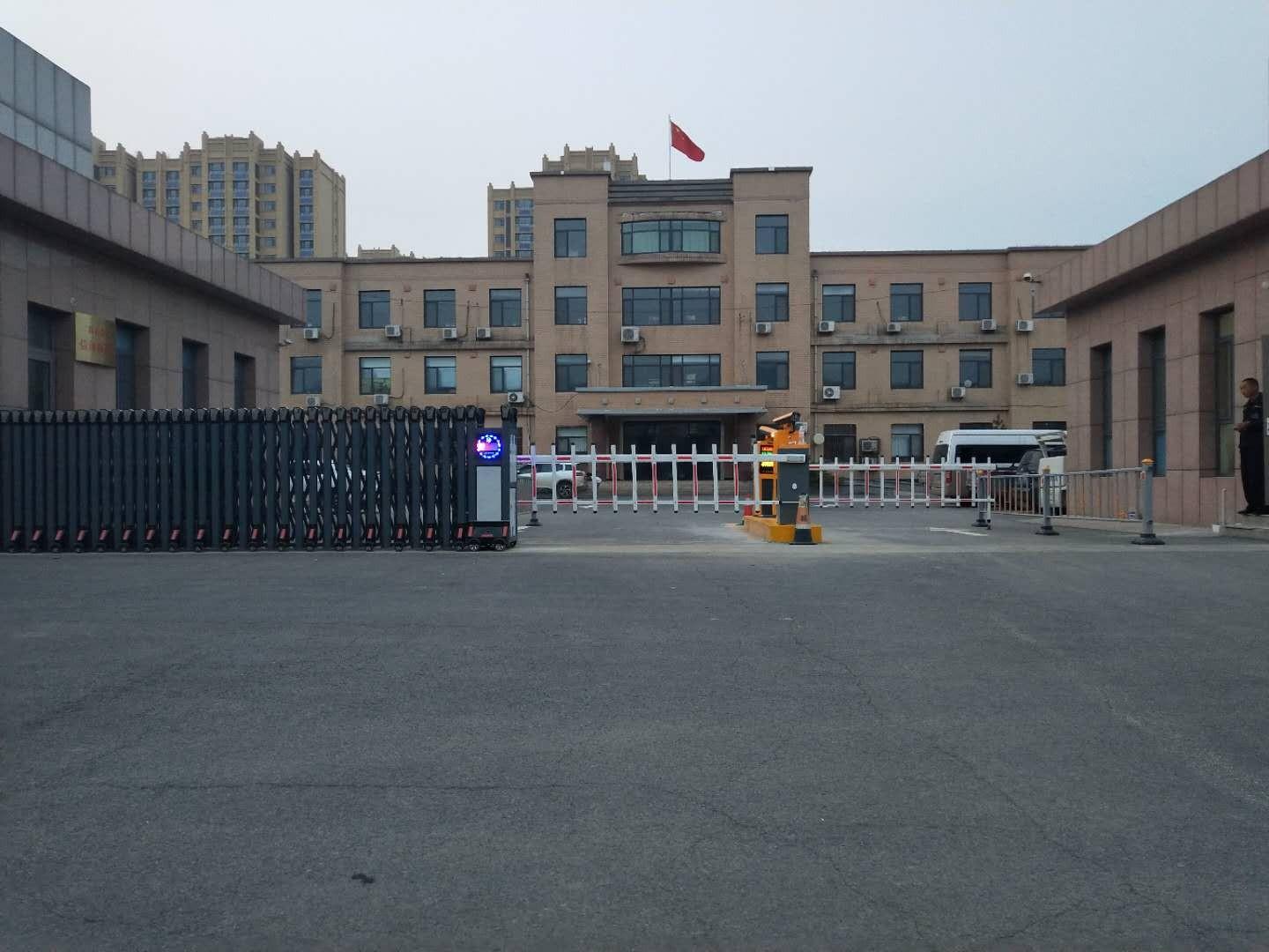 伸缩门案列